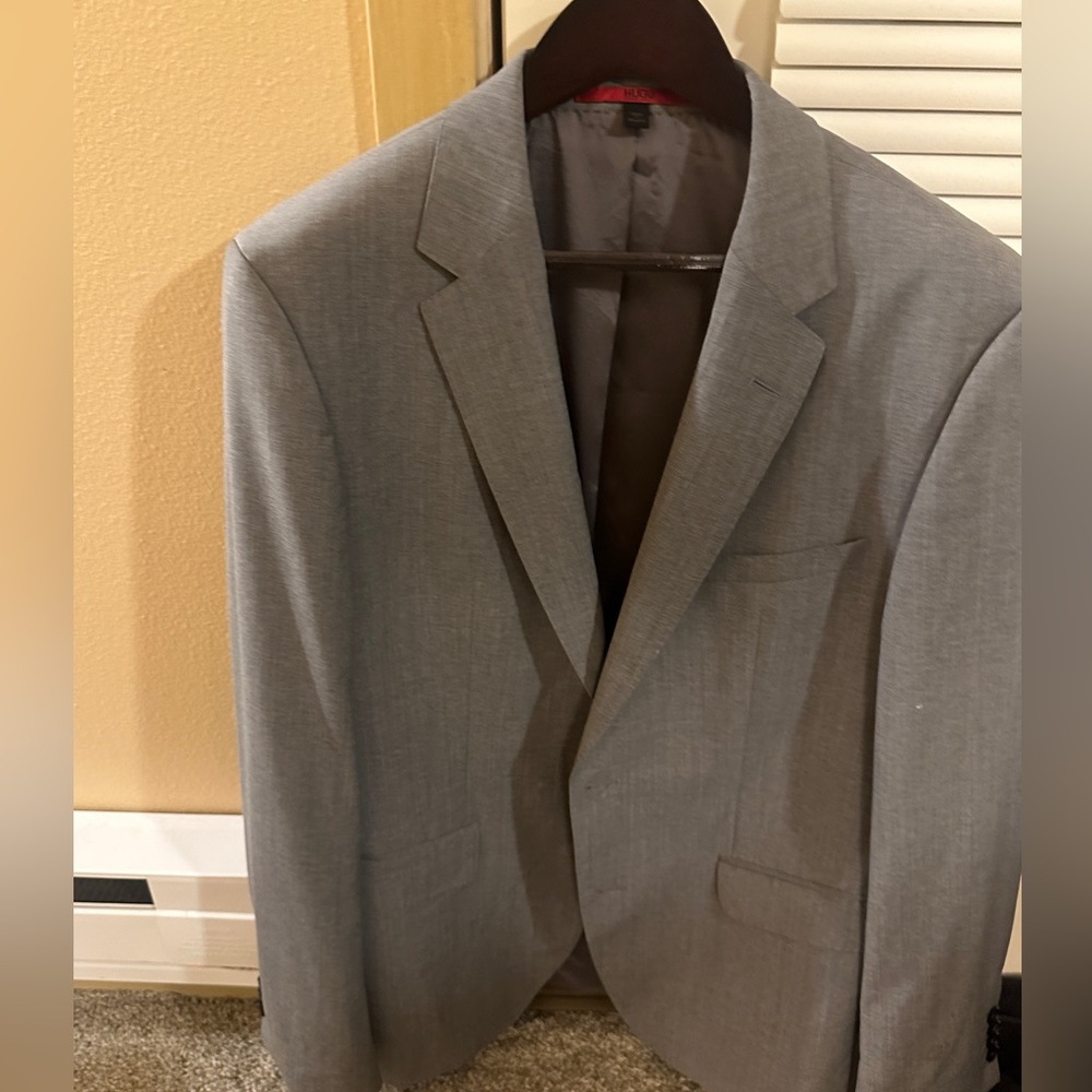 Hugo Boss Men’s Gray Suit Top Infinitiflex Size 38R